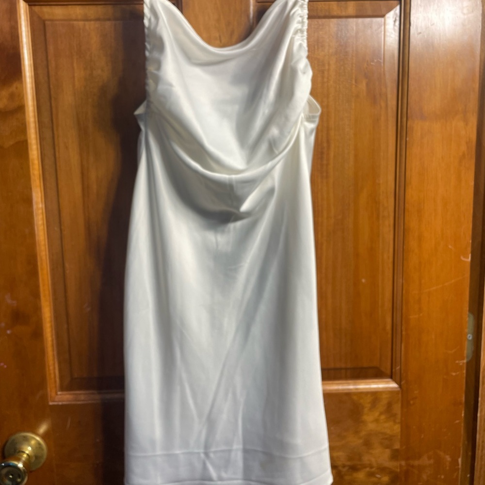 White Dress ( Never Worn Out)